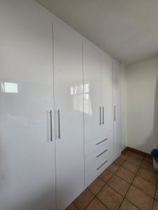 1000174279